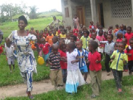 Ecole maternelle/primaire  Gungu (Rp. Dm. Congo)